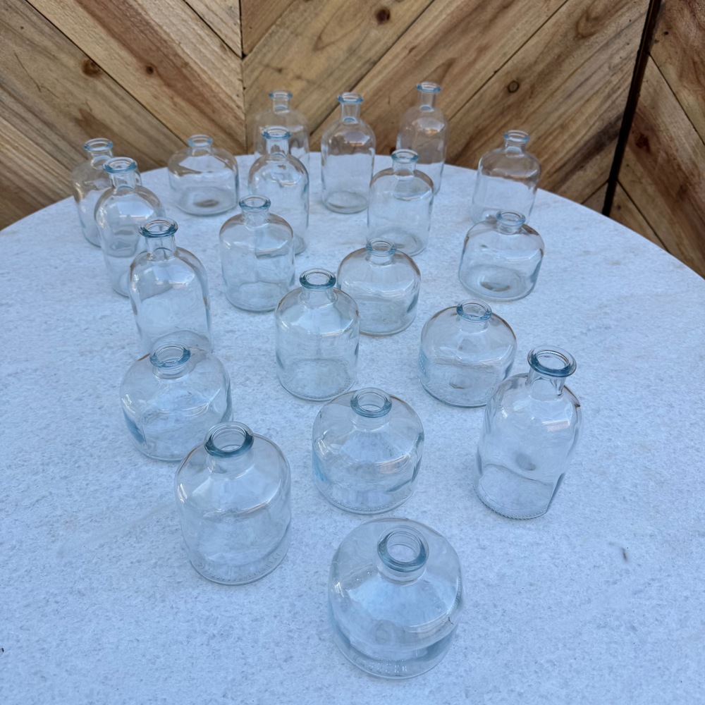 
                  
                    Simple Bud Vases | $1 each | 20 available
                  
                